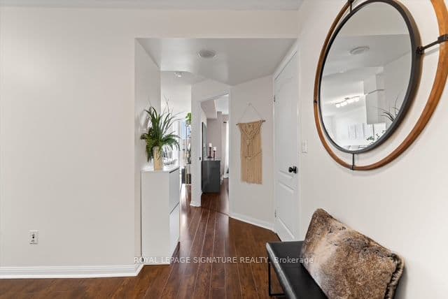 1150 Parkwest Place 207, Mississauga, ON L5E 3K4 – photo 3