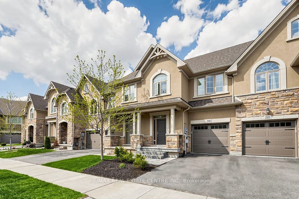 2350 Natasha Circle, Oakville, ON L6M 1N9 – photo 3