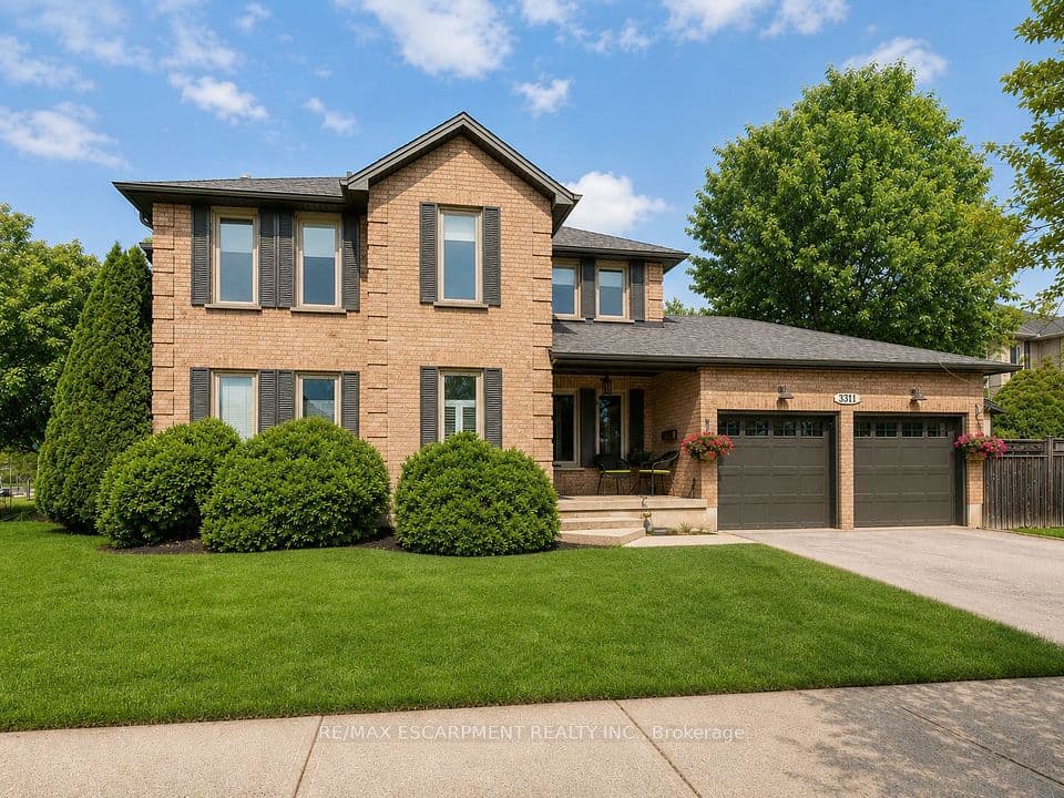 3311 SPRINGVALE Court, Burlington, ON L7M 3Y6 – main photo