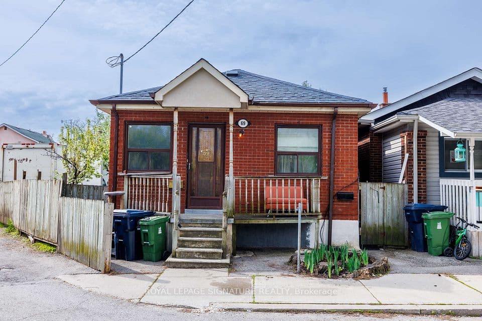 69 Nickle Street, Toronto, ON M6M 2H7 – photo 2