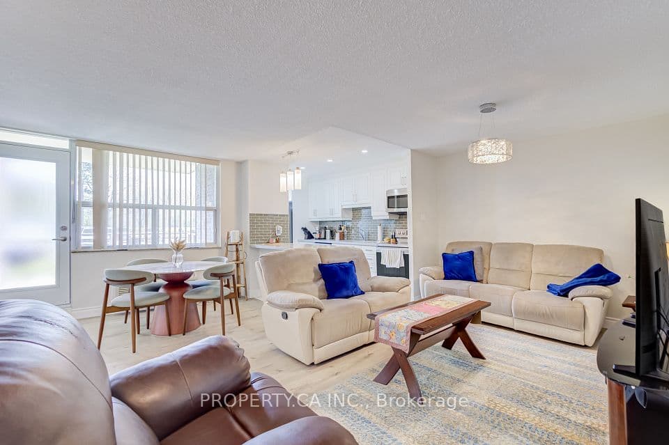 966 Inverhouse Drive 109, Mississauga, ON L5J 4B6 – main photo