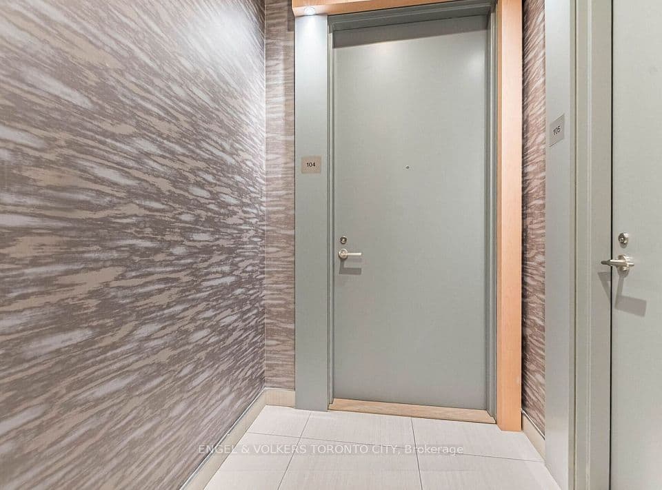 70 Annie Craig Drive TH104, Toronto, ON M8V 0C4 – photo 2