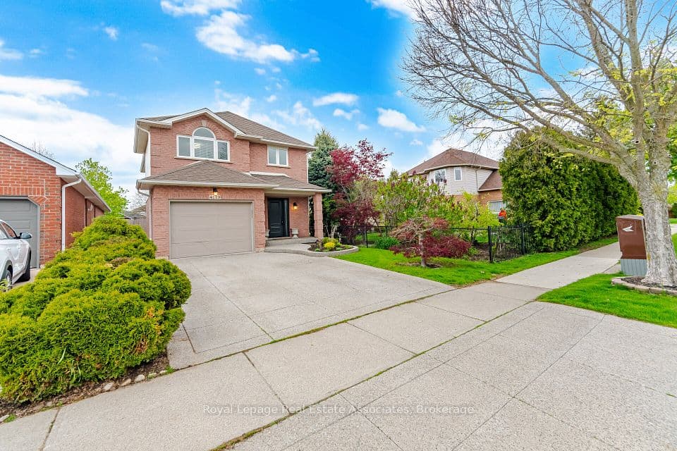 4119 Continental Drive, Burlington, ON L7M 4L1 – photo 3