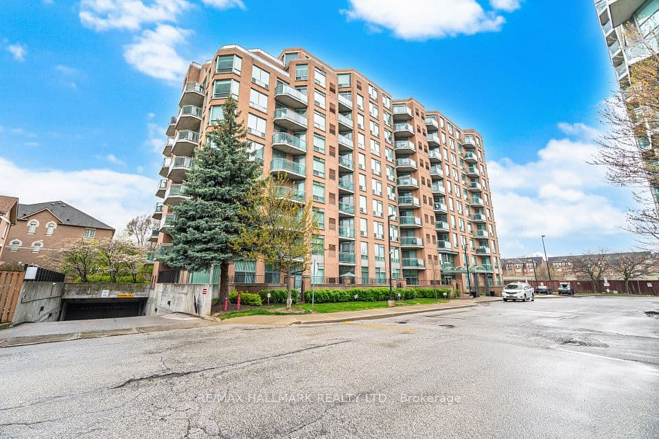 190 Manitoba Street 209, Toronto, ON M8Y 3Y8 – main photo