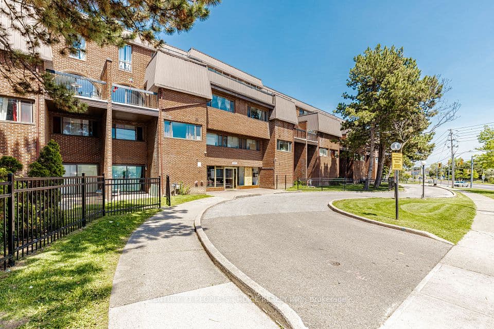 3455 Morning Star Drive 219, Mississauga, ON L4T 3T9 – main photo