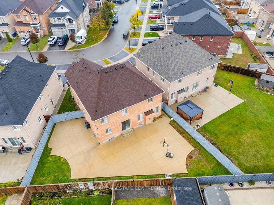 9 Glacier Road, Brampton, ON L6X 5N1 – photo 3