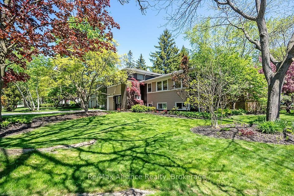 183 Westminster Drive, Oakville, ON L6L 4H8 – photo 2