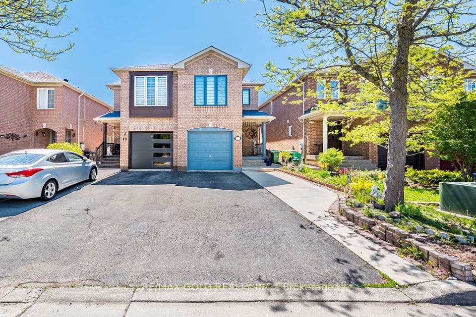 7 Roadmaster Lane, Brampton, ON L7A 3A9 – photo 2