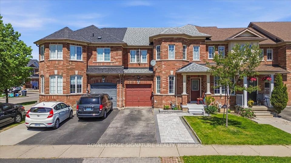 28 Pompano Place, Brampton, ON L6P 1N5 – photo 2