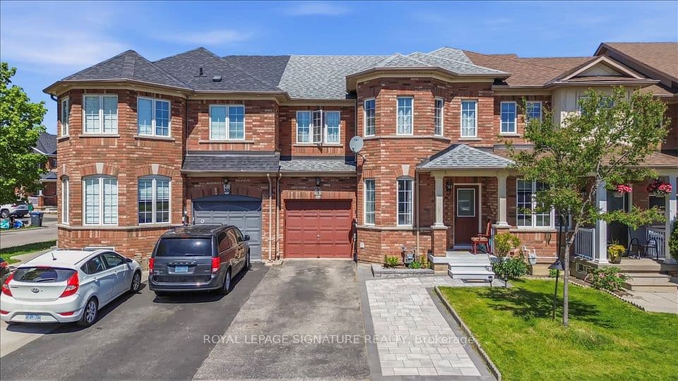 28 Pompano Place, Brampton, ON L6P 1N5 – main photo