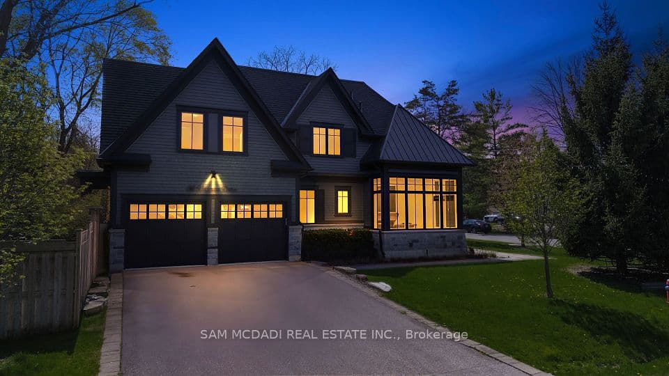 36 Veronica Drive, Mississauga, ON L5G 2B2 – photo 2