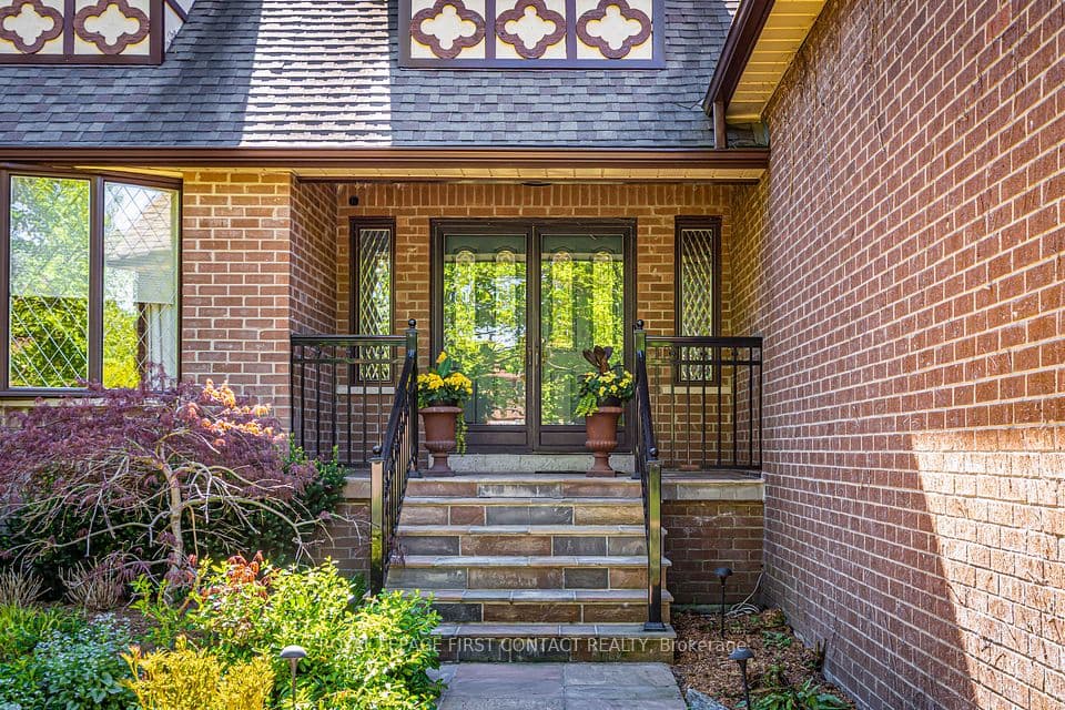 41 Marilyn Street, Caledon, ON L7C 1H5 – photo 2