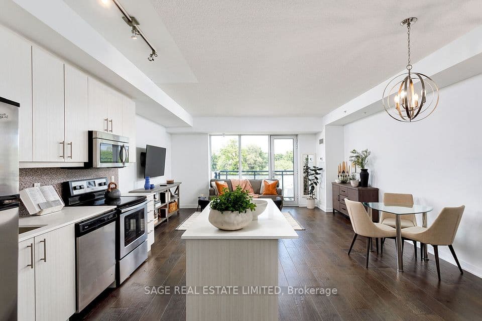 760 The Queensway 401, Toronto, ON M8Z 0E1 – photo 3