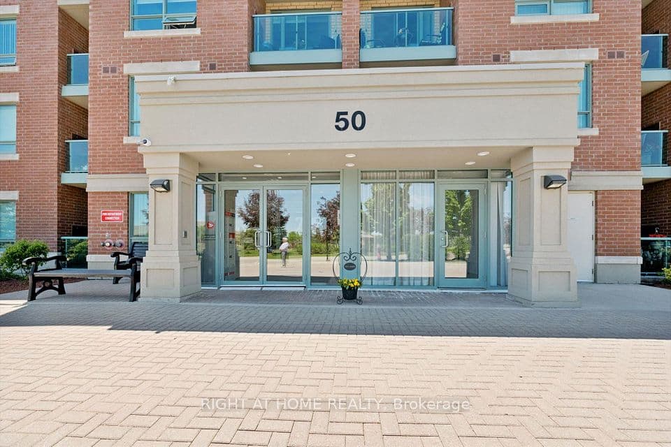 50 Via Rosedale Way 113, Brampton, ON L6R 3Z6 – main photo
