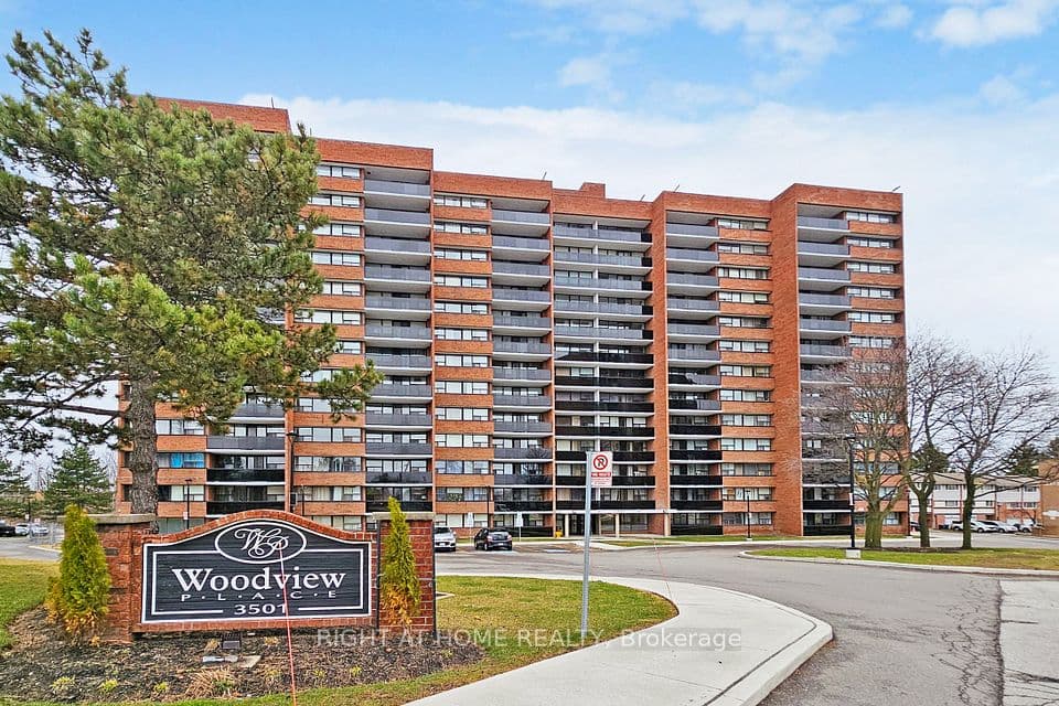 3501 Glen Erin Drive 812, Mississauga, ON L5L 2E9 – main photo