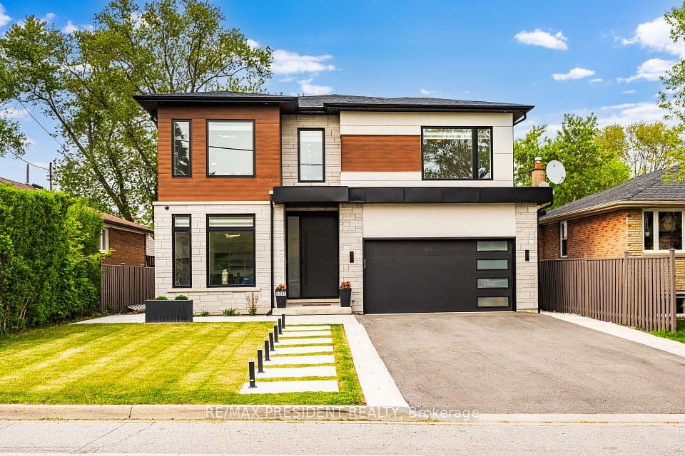 1081 Ogden Avenue, Mississauga, ON L5E 2G7 – main photo