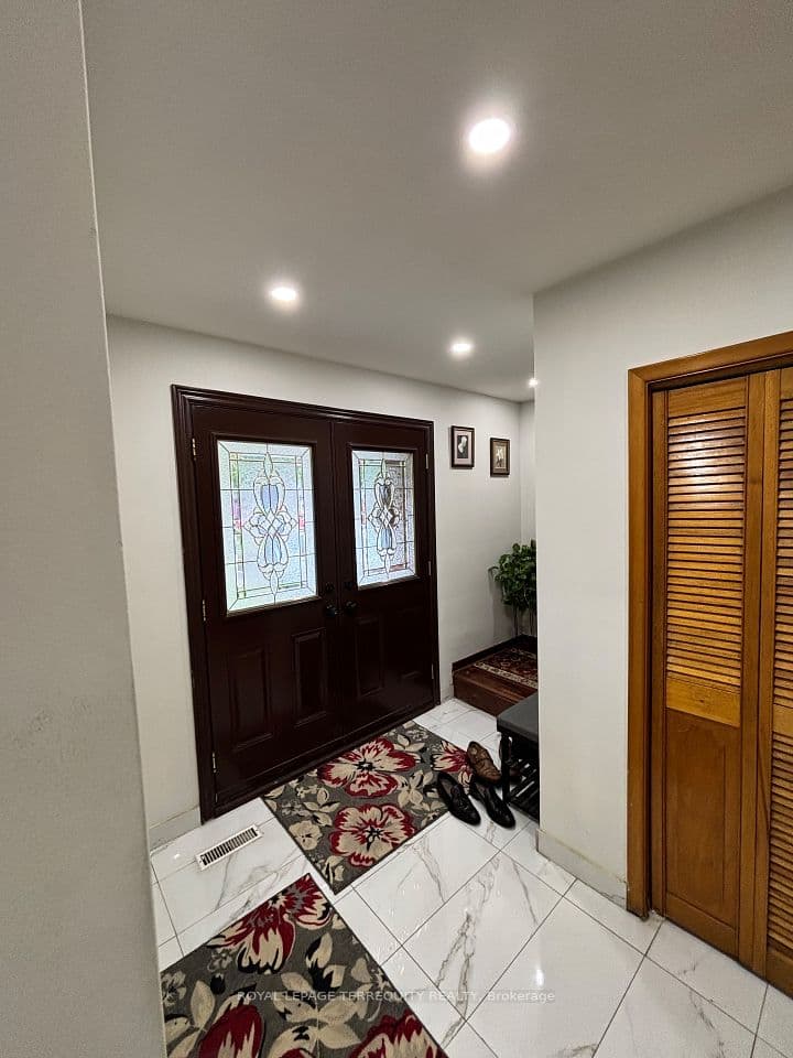 28 Keegan Crescent, Toronto, ON M3J 1G2 – photo 3