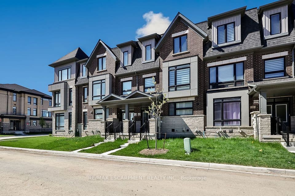 52 Bonnington Drive, Brampton, ON L7A 5M1 – main photo