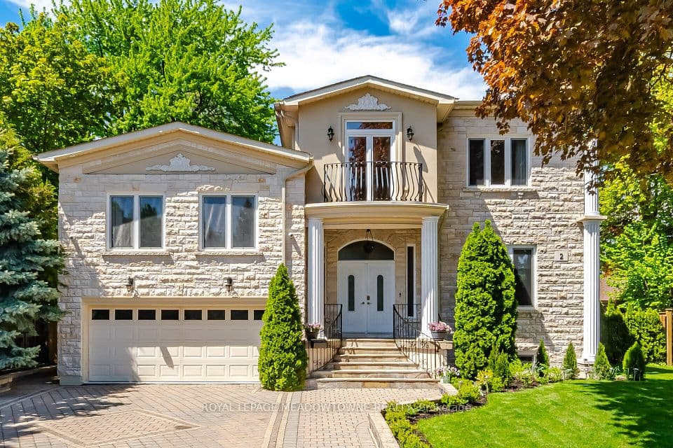 2 The Keanegate Street, Toronto, ON M9B 2B4 – main photo