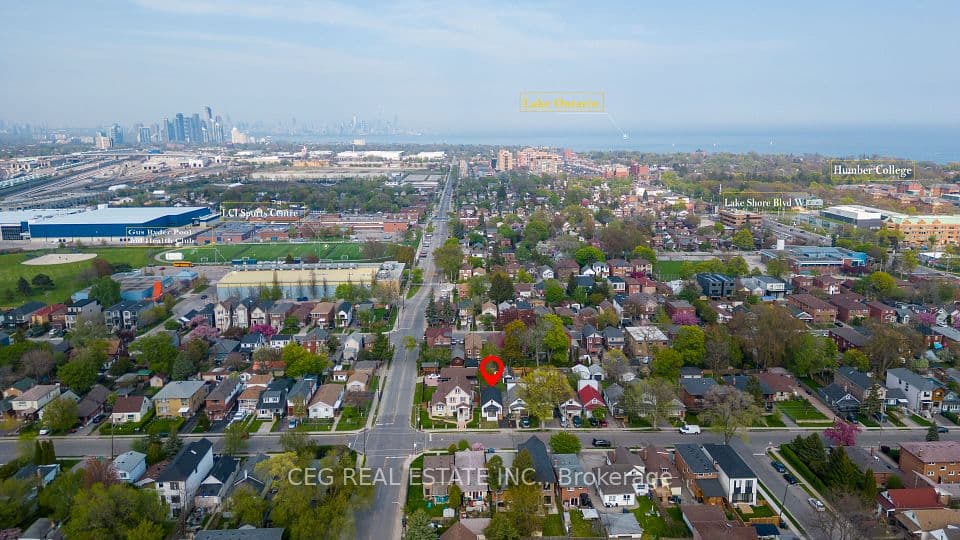 53 Twenty Fourth Street N, Toronto, ON M8V 3N3 – main photo
