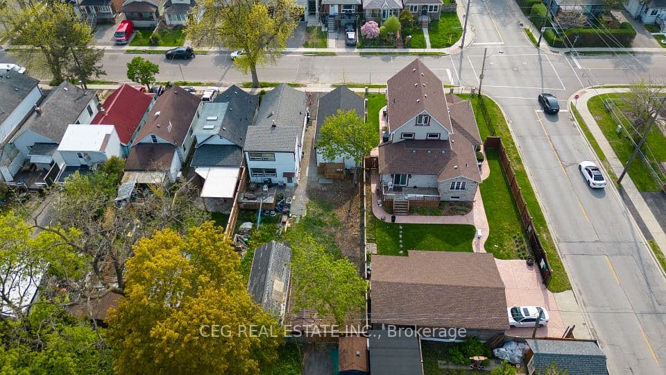53 Twenty Fourth Street N, Toronto, ON M8V 3N3 – photo 3