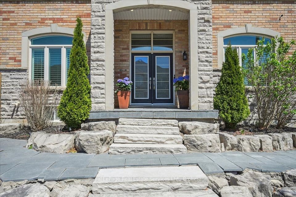 4737 Deforest Crescent, Burlington, ON L7M 0K1 – photo 3