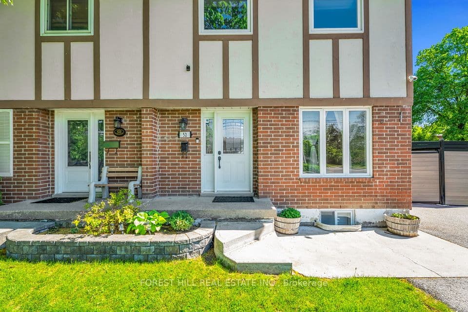 52 Mcmurchy Avenue S, Brampton, ON L6Y 1Y4 – photo 2