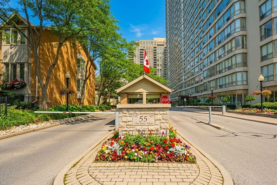 55 Elm Drive W 501, Mississauga, ON L5B 3Z3 – main photo