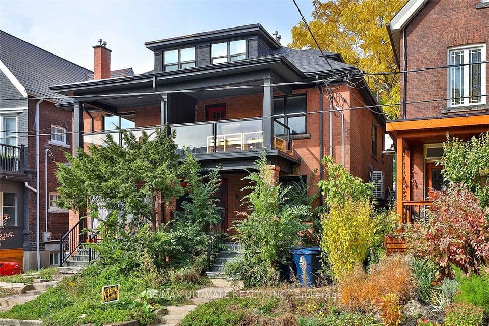 8 Grafton Avenue, Toronto, ON M6R 1C4 – main photo