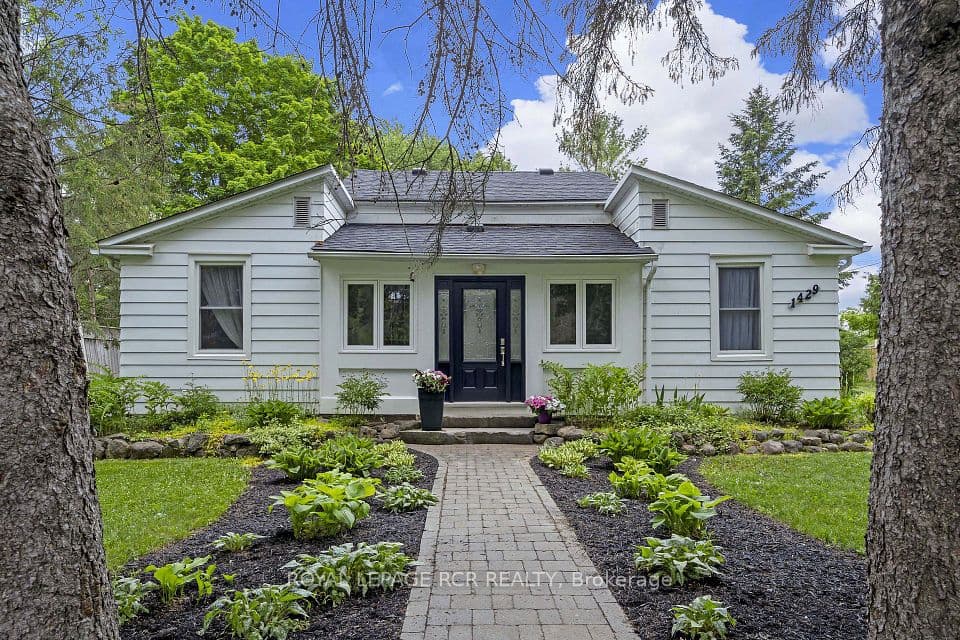 1429 Queen Street, Caledon, ON L7K 0E4 – main photo