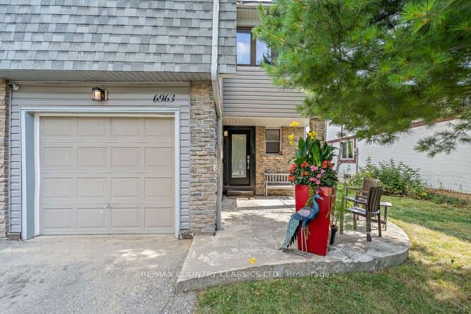 6963 Pamplona Mews, Mississauga, ON L5N 1S5 – main photo