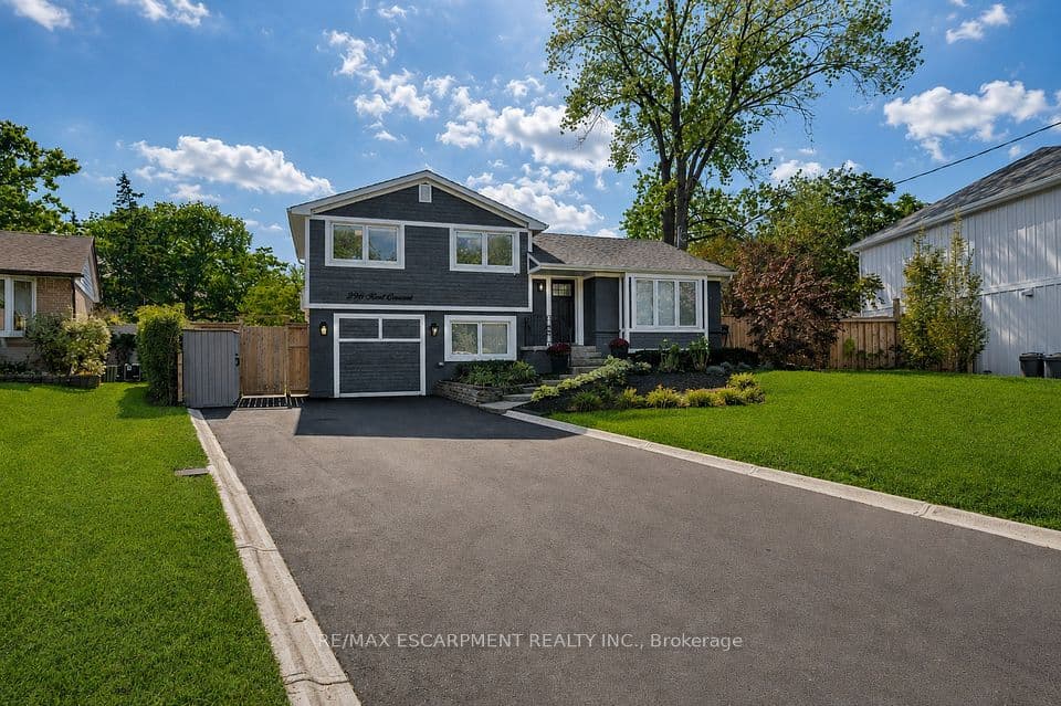 296 Kent Crescent, Burlington, ON L7L 4T1 – photo 2