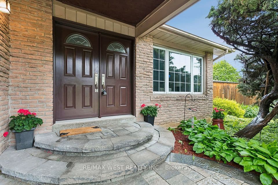 563 Joyce Boulevard, Milton, ON L9T 3C7 – photo 3