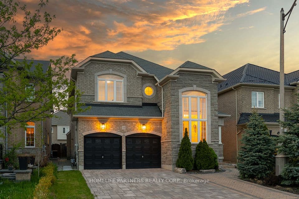 15 Oakhaven Road, Brampton, ON L6P 2Y3 – main photo
