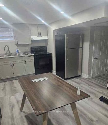 14 Kirby Road, Toronto, ON M3L 1B6 – photo 2
