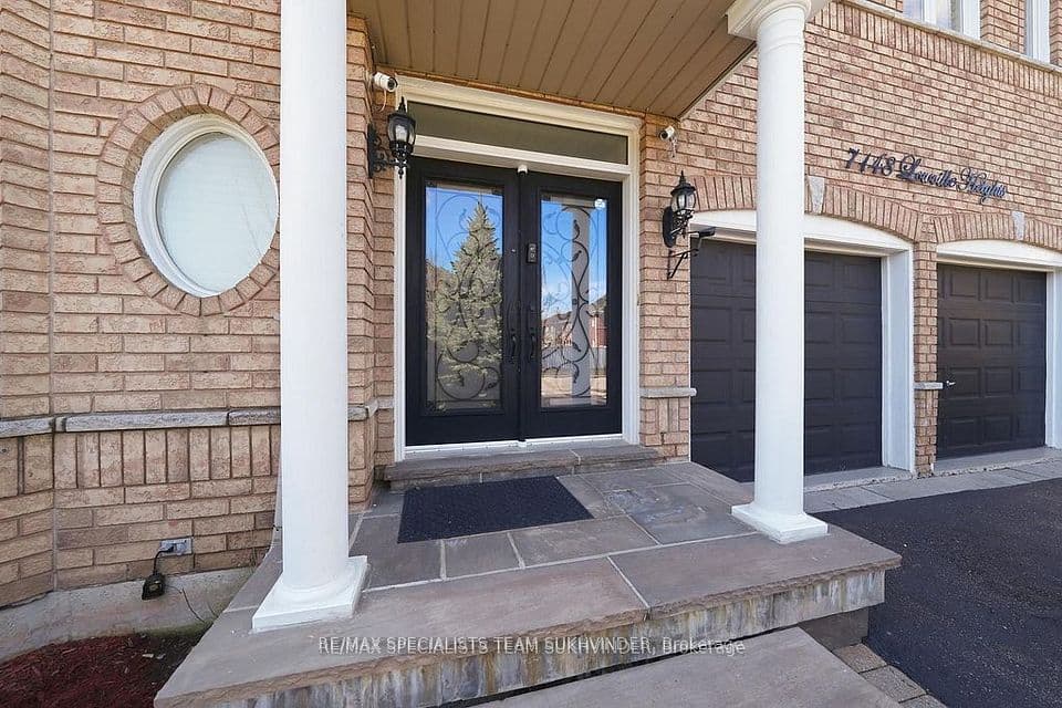 7148 Lowville Heights, Mississauga, ON L5N 8E6 – photo 3