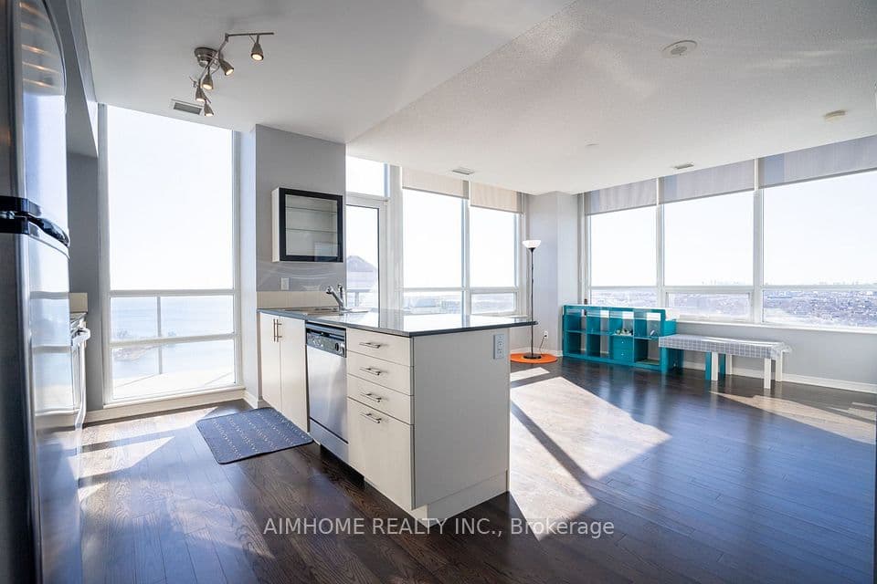 2240 Lakeshore Boulevard W 3202, Toronto, ON M8V 0B1 – photo 3