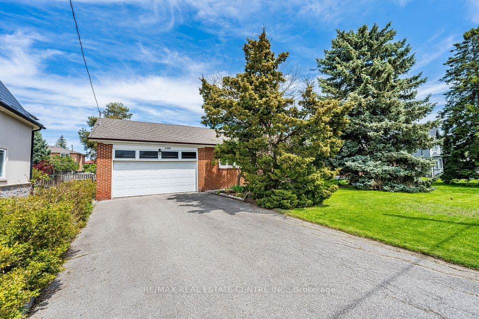 2591 Whaley Drive, Mississauga, ON L5B 1X1 – photo 2