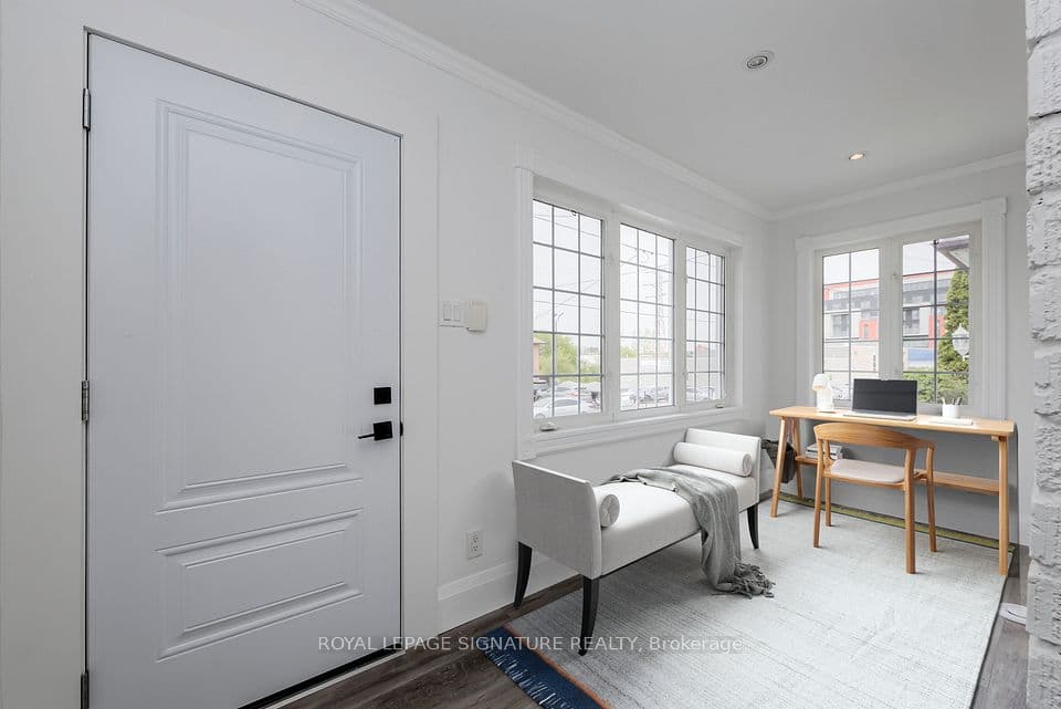 19 Schell Avenue, Toronto, ON M6E 2S7 – photo 3