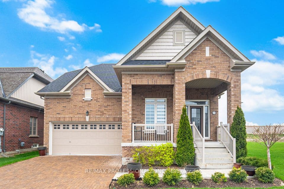40 Bluestone Crescent, Brampton, ON L6R 4B8 – main photo