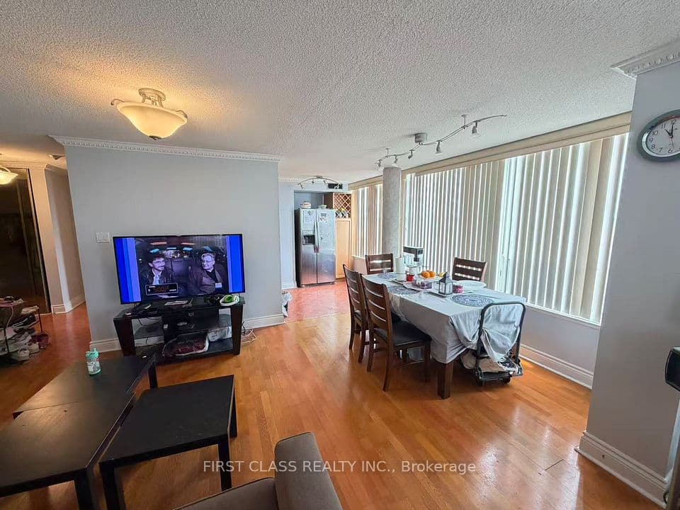 700 Constellation Drive 1208, Mississauga, ON L5R 3G8 – photo 3