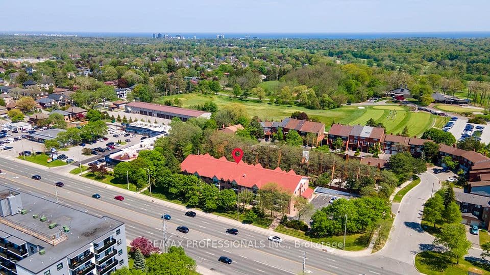 1275 Cornerbrook Place 313, Mississauga, ON L5C 3J3 – photo 3