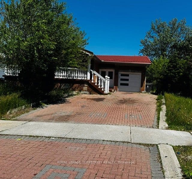 46 Orpington Crescent, Toronto, ON M9V 3E4 – main photo
