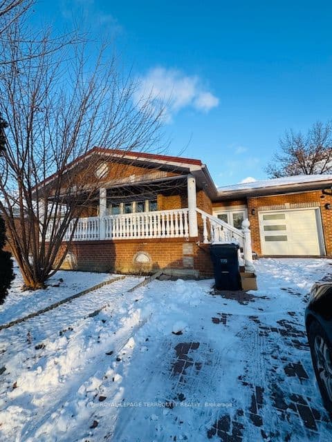 46 Orpington Crescent, Toronto, ON M9V 3E4 – photo 2