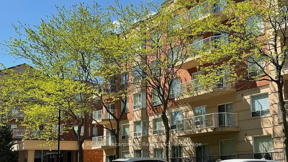 5188 Lakeshore Road 310, Burlington, ON L7L 6P4 – main photo