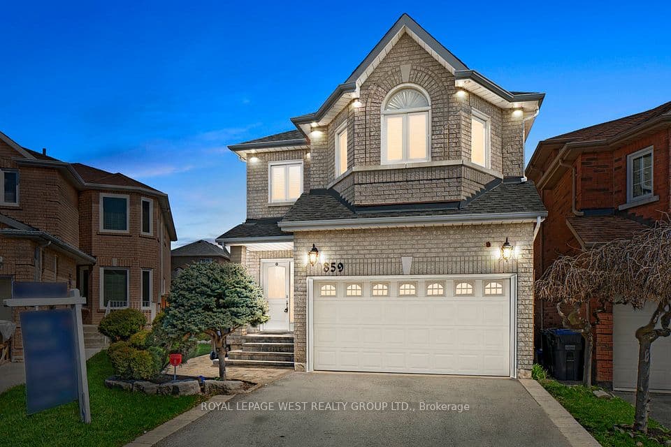 859 Mays Crescent, Mississauga, ON L5V 2J1 – main photo