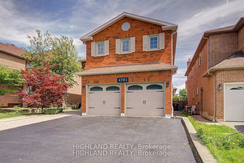 4781 Crystal Rose Drive, Mississauga, ON L5V 1G9 – main photo