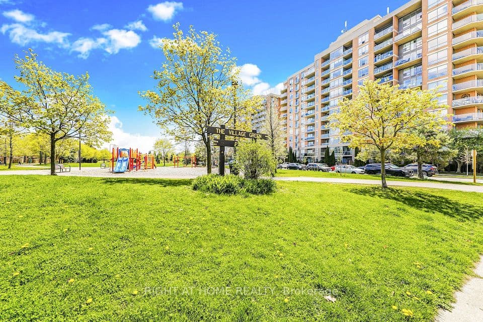 1140 Parkwest Place 502, Mississauga, ON L5E 3K9 – main photo