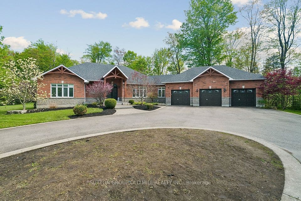 7 Rolling Meadow Drive, Caledon, ON L7K 0N2 – main photo