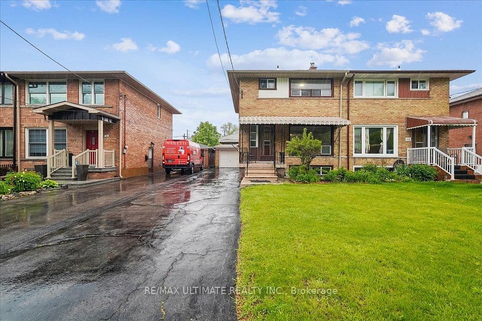 12 Thurodale Avenue, Toronto, ON M6M 3B3 – photo 3